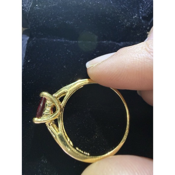 Thailand Simulated Square Garnet White CZ Ladies January Birthstone Ring 8.5 - Picture 4 of 6